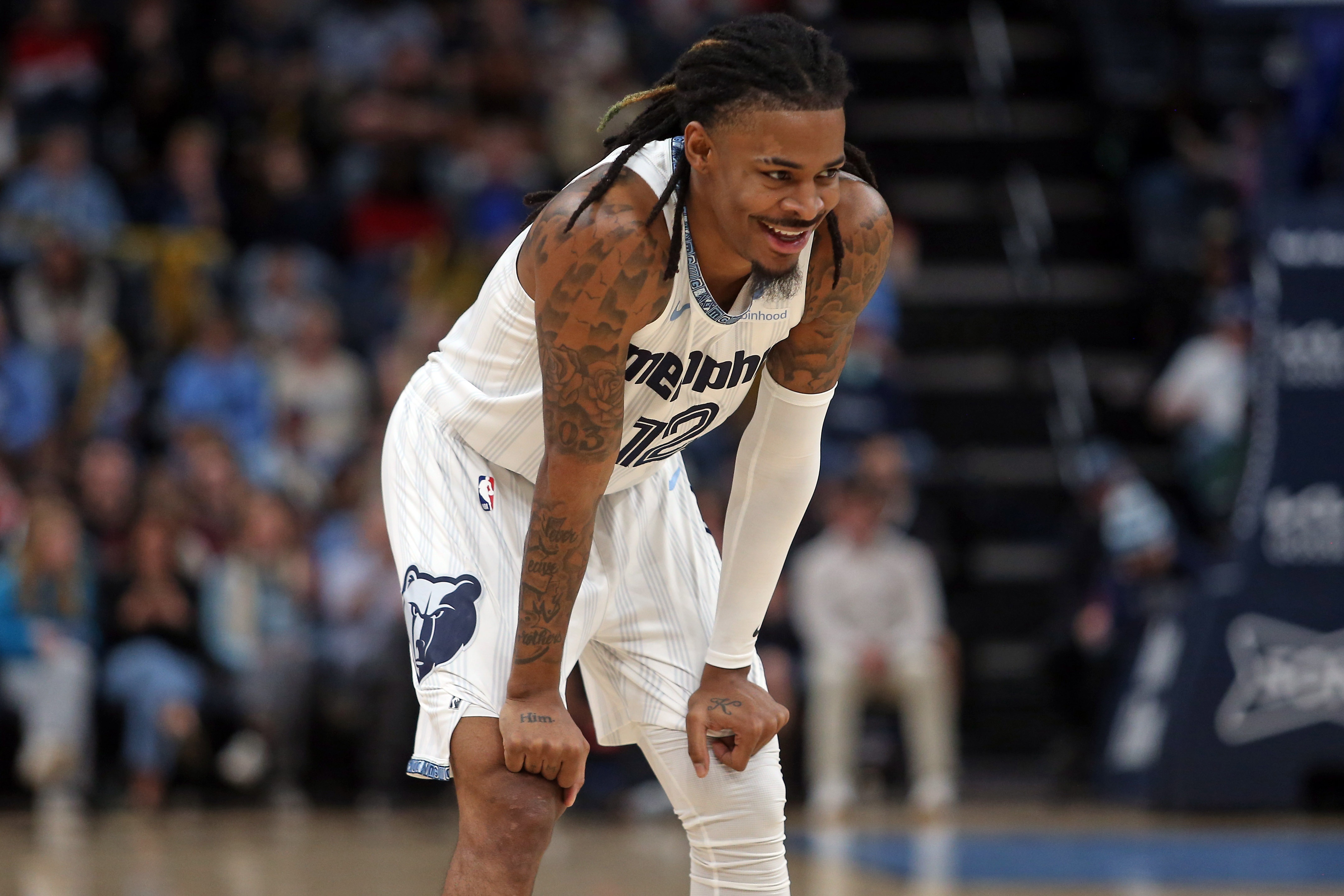 yl7703永利-美记：太阳近几周在探索引进控卫的可能 候选为莫兰特&amp;三球&amp;吹杨