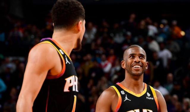 yl7703永利-高分赢球布克踏上巨星之道！保罗转型当绿叶