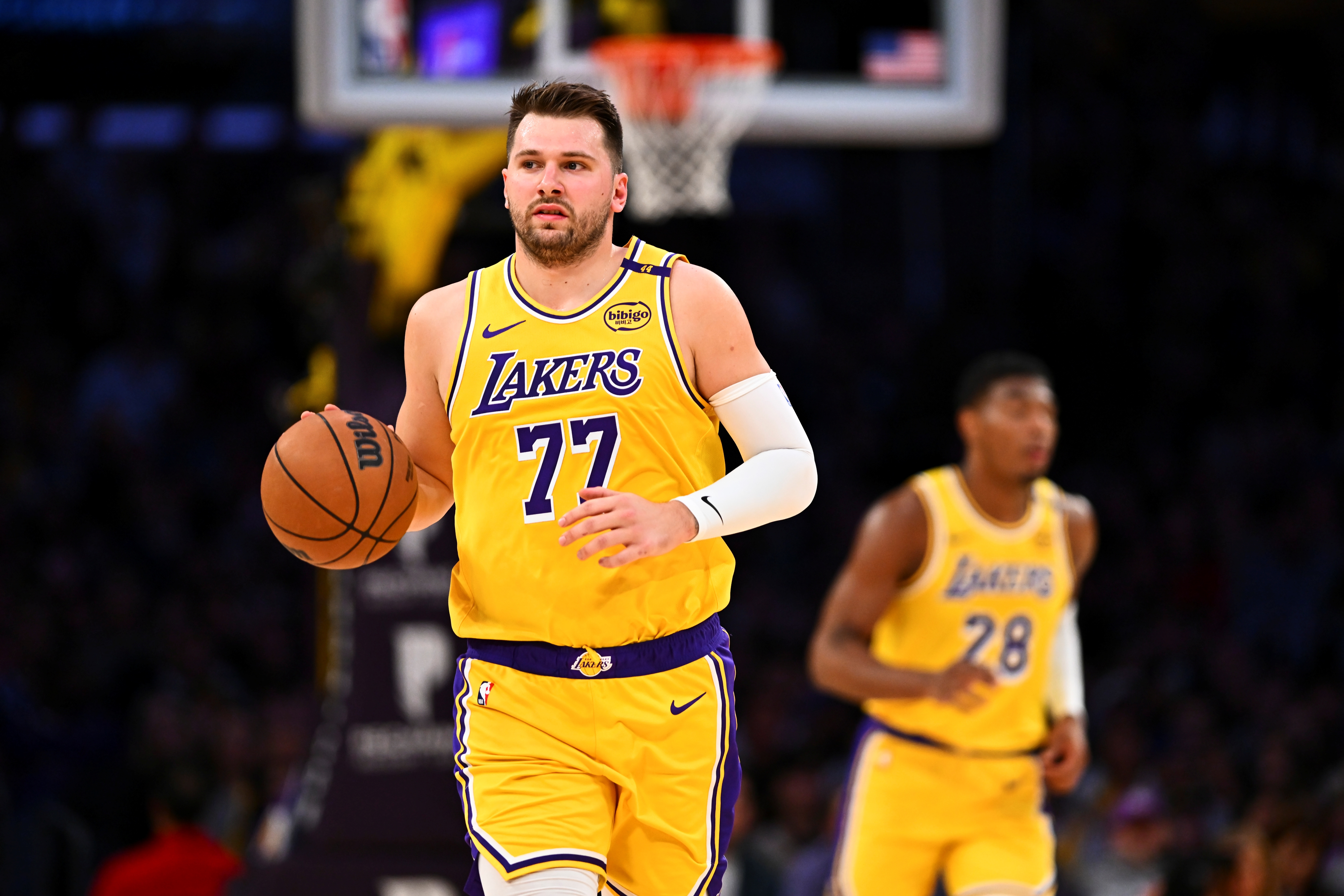 yl7703永利-八村塁:东契奇在场下带来了积极的能量 这真的帮助了整个球队