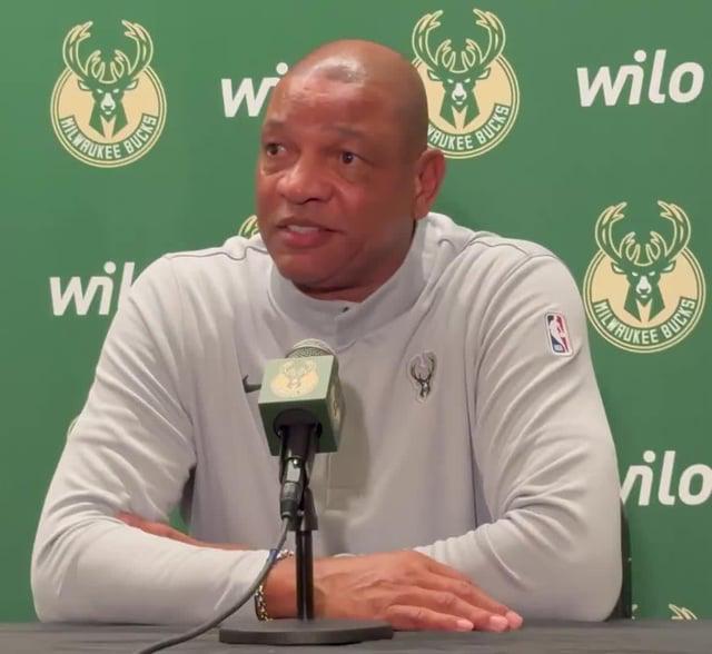 yl7703永利-Doc Rivers摊牌：7个孙辈8岁以下，该去陪他们了